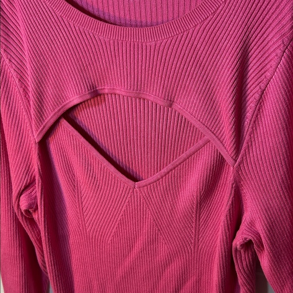 torrid pink pullover fitted sweater cut out neckline size 3X - Picture 5 of 7